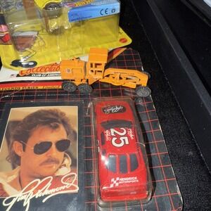 RUGGED ROAD GRADER AZTEC YELLOW CATERPILLAR BRAND WHEELS ROLL PERFECTLY Plus4157